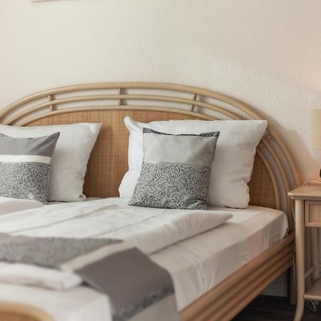 Hotel Rosenhof Кюлунгсборн Номер фото